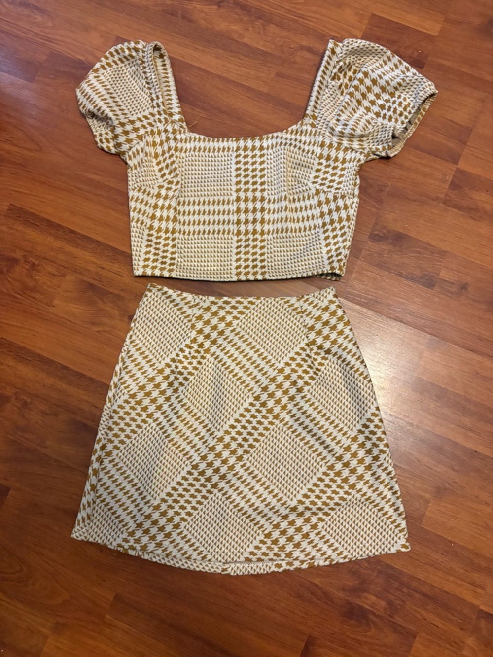Altar'd State Cream and Mustard Houndstooth Mini Skirt
